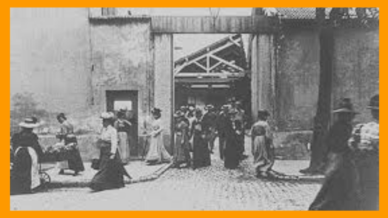 🏭LA SORTIE DES USINES LUMIÈRE / SALIDA DE LOS OBREROS DE LA FÁBRICA  [ LOUIS LUMIÈRE ]
